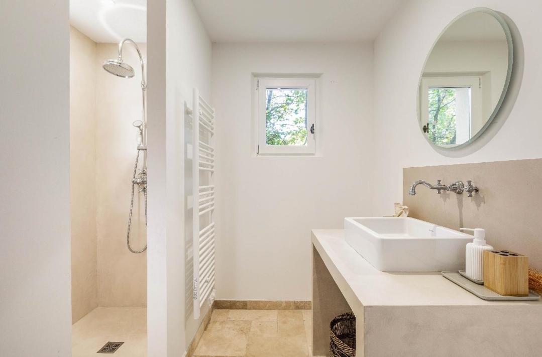 Le Cabanon Bed and Breakfast Ménerbes Buitenkant foto